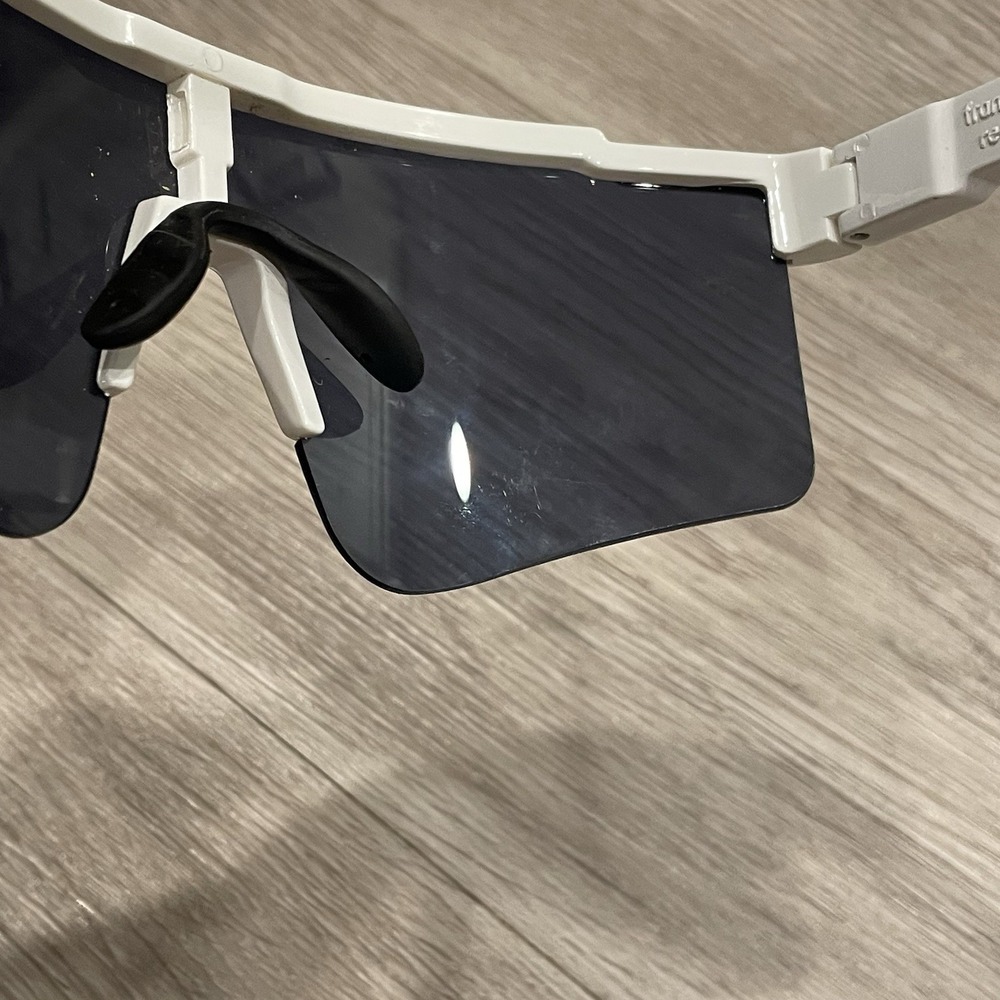 Sunglasses Sports Wrap UV400 Beach Outdoors - Picture 4 of 6